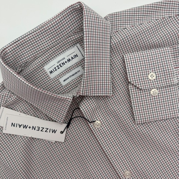 NWT Mizzen+Main Leeward Performance Dress Shirt Mens Medium Standard Fit Navy